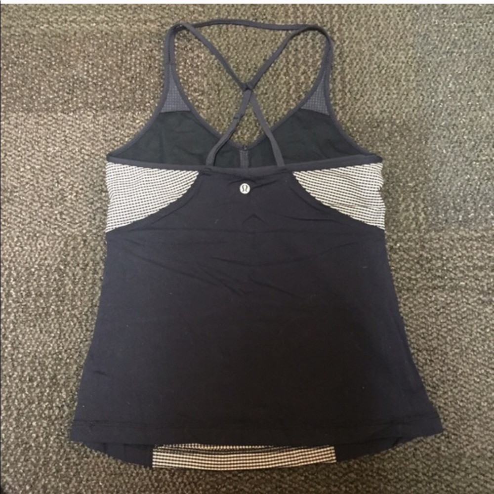 LULULEMON Gingham Navy And White tank - Picture 3 of 3